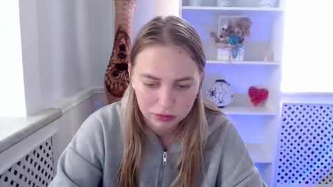 klerkarina online show from October 10, 8:41 am