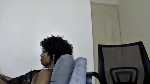 Snapshot of knight_nurse69 chatting on September 21, 12:20 am knight_nurse69 online show from September 21, 12:20 am