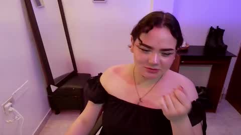 camila online show from March 7, 9:38 am