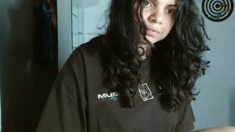 Karoll online show from May 9, 2:13 am