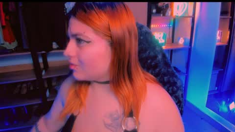 Khloe online show from April 21, 2:51 am