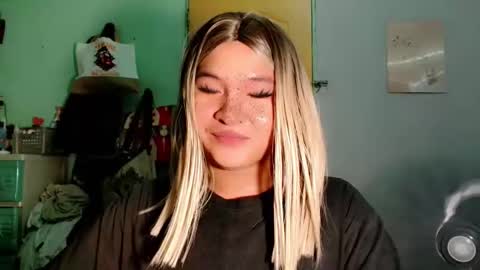 mmm ask me online show from April 4, 11:53 am