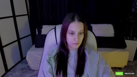 krisdoeil online show from December 15, 2:39 am