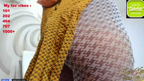 Snapshot of krisi_kiss chatting on January 27, 4:09 am KrisiFollow me  Thumb UP  online show from January 27, 4:09 am