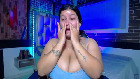 kriss_sweetboobs online show from April 22, 12:57 pm