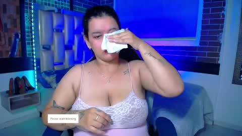 kriss_sweetboobs online show from April 23, 12:51 pm