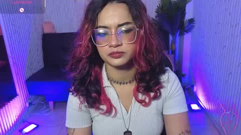 kristen_tay online show from April 23, 3:36 am