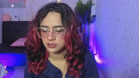 kristen_tay online show from April 21, 3:02 am