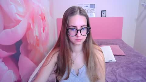 Snapshot of kristina_adel chatting on January 3, 7:27 am Kristina Adel online show from January 3, 7:27 am