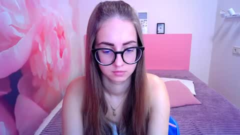 Snapshot of kristina_adel chatting on January 10, 8:29 am Kristina Adel online show from January 10, 8:29 am