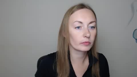 Snapshot of kristinahech_ chatting on October 6, 6:41 am Kristi online show from October 6, 6:41 am