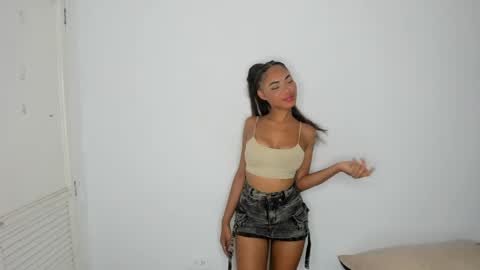 Cristina online show from May 4, 9:40 pm