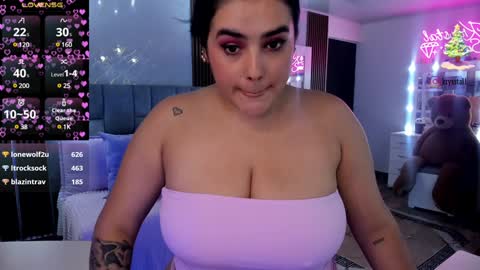 Snapshot of krysstal__ chatting on December 29, 10:45 am online show from December 29, 10:45 am