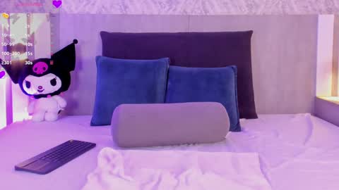 Snapshot of krystal_foxx chatting on September 27, 2:19 am Krystal online show from September 27, 2:19 am