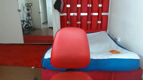 Snapshot of krystal_thomson chatting on October 28, 4:02 pm KRYSTAL THOMSON online show from October 28, 4:02 pm