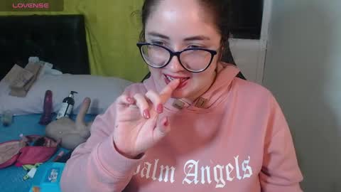 kryystaladams online show from April 25, 2:03 pm