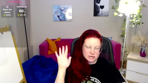 kuri_u online show from April 23, 10:44 am