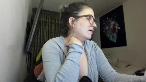 kyhara online show from March 25, 2:28 am