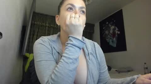 Snapshot of kyhara chatting on September 20, 5:06 am kyhara online show from September 20, 5:06 am