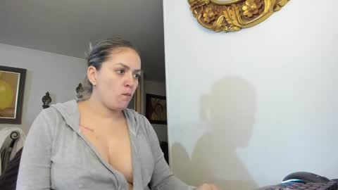 Snapshot of kyhara chatting on February 19, 3:06 am kyhara online show from February 19, 3:06 am