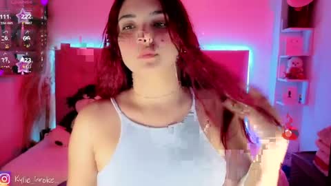 k ylie online show from March 31, 9:59 pm