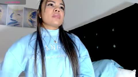 Paola online show from March 12, 2:36 am