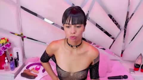 kylie online show from April 24, 3:31 am