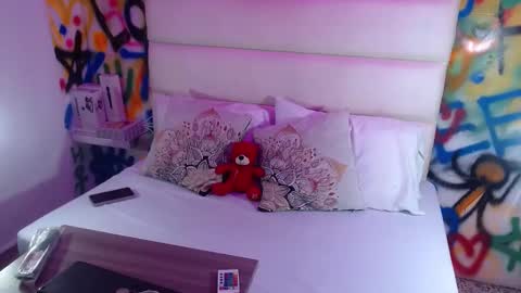 Snapshot of kyliebenson chatting on January 8, 10:37 am Melissa online show from January 8, 10:37 am