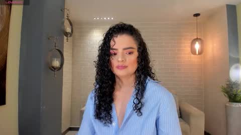 Kylie Jenkins online show from November 19, 11:43 am