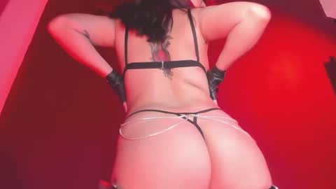 K Y L I E online show from September 30, 8:24 pm