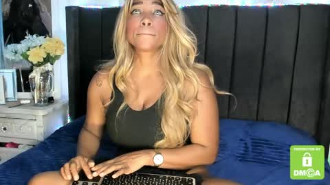 kylie white boobs online show from May 5, 6:55 pm