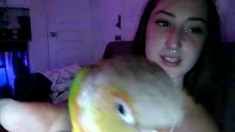 kyliiii online show from June 10, 2:11 am