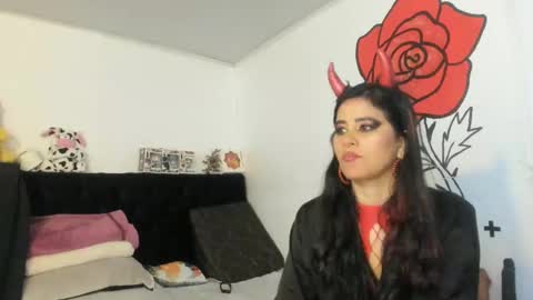 call me kim  online show from October 19, 11:51 pm