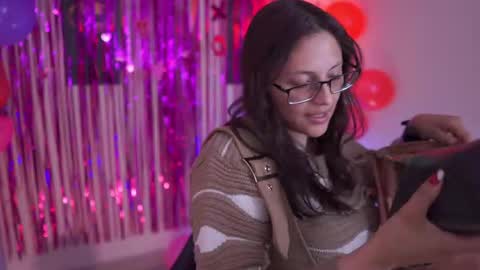 Kyomi online show from September 18, 1:20 pm