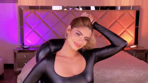 Kyomi Velvet online show from April 27, 8:28 pm