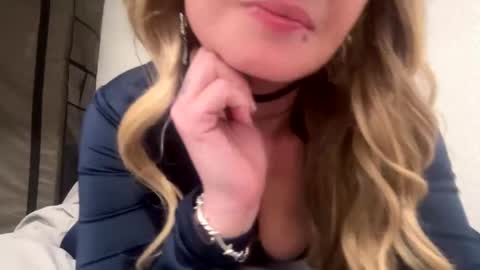 l3gendary89 online show from November 1, 8:51 am