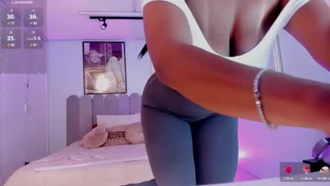 Snapshot of laady_brownn chatting on February 24, 11:41 am Cris online show from February 24, 11:41 am