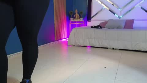 Cris  online show from April 27, 11:18 am