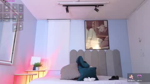 Snapshot of laady_brownn chatting on January 27, 11:32 am Cris online show from January 27, 11:32 am