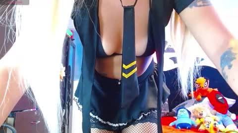 Snapshot of lacolombiana_bitch chatting on October 17, 7:39 pm Valentina online show from October 17, 7:39 pm