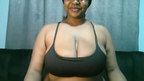 lady_dearra online show from May 28, 3:15 am