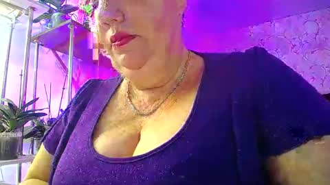 Lady Gloria online show from October 24, 1:07 pm