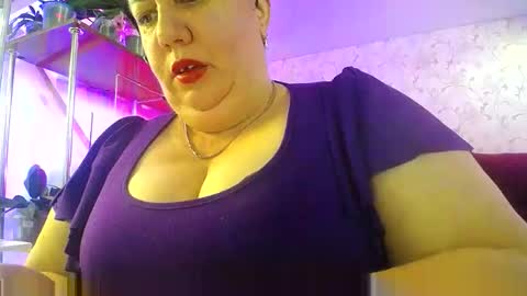 Lady Gloria online show from May 7, 7:45 am
