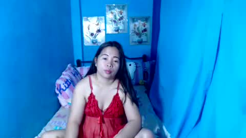 lady_in_bed69 online show from April 3, 9:35 pm