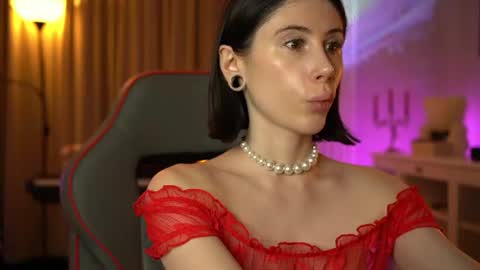 lady_nicolett online show from June 28, 11:33 pm