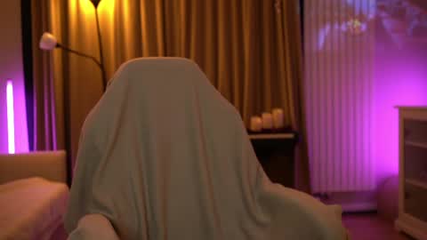 lady_nicolett online show from April 27, 1:46 am