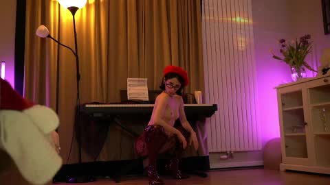 lady_nicolett online show from April 22, 11:57 pm