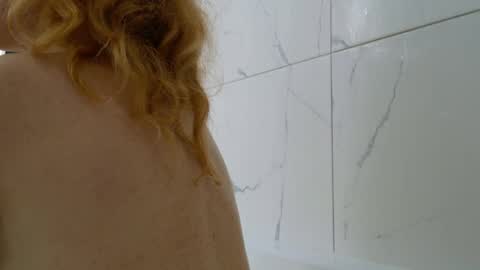 Sima Ladybigsmile online show from April 22, 7:05 am