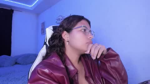  Lady  online show from November 15, 1:39 am