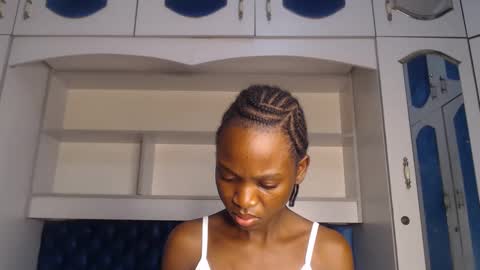 ladydiva69 online show from March 1, 2:15 am